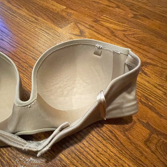 Warner's Beige Strapless Bra - Size 34C - Picture 4 of 4